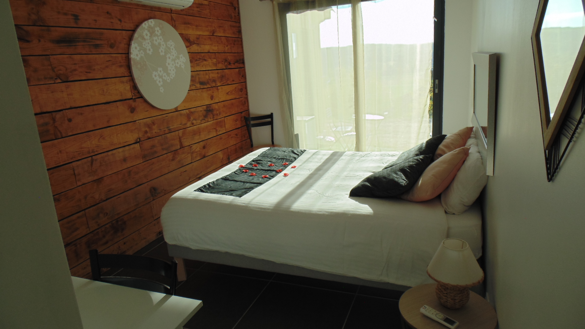 Vue panoramique de la chambre de La Colombe