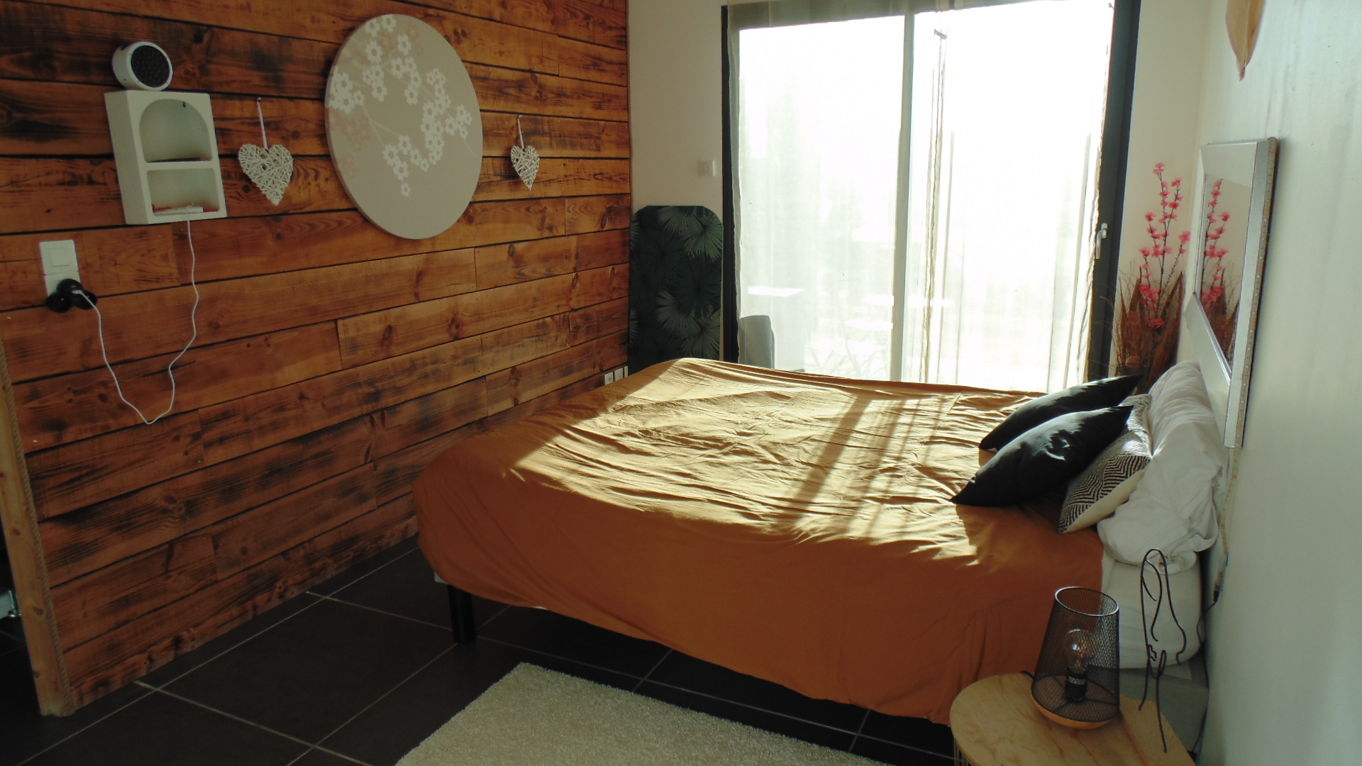 Vue panoramique de la chambre - L'Hirondelle